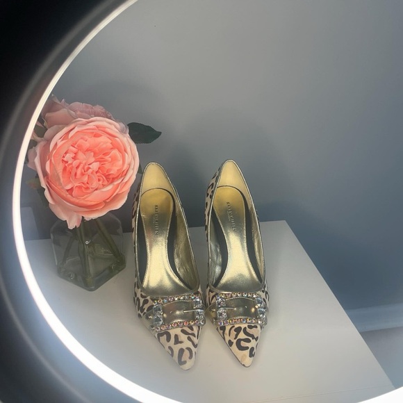 Karen Millen England brand new pony skin heels, authentic leather. Size 38 -7.5 - Picture 4 of 4